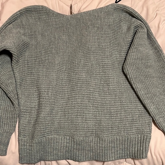 Forever 21 knitted grey sweatshirt - Picture 1 of 3